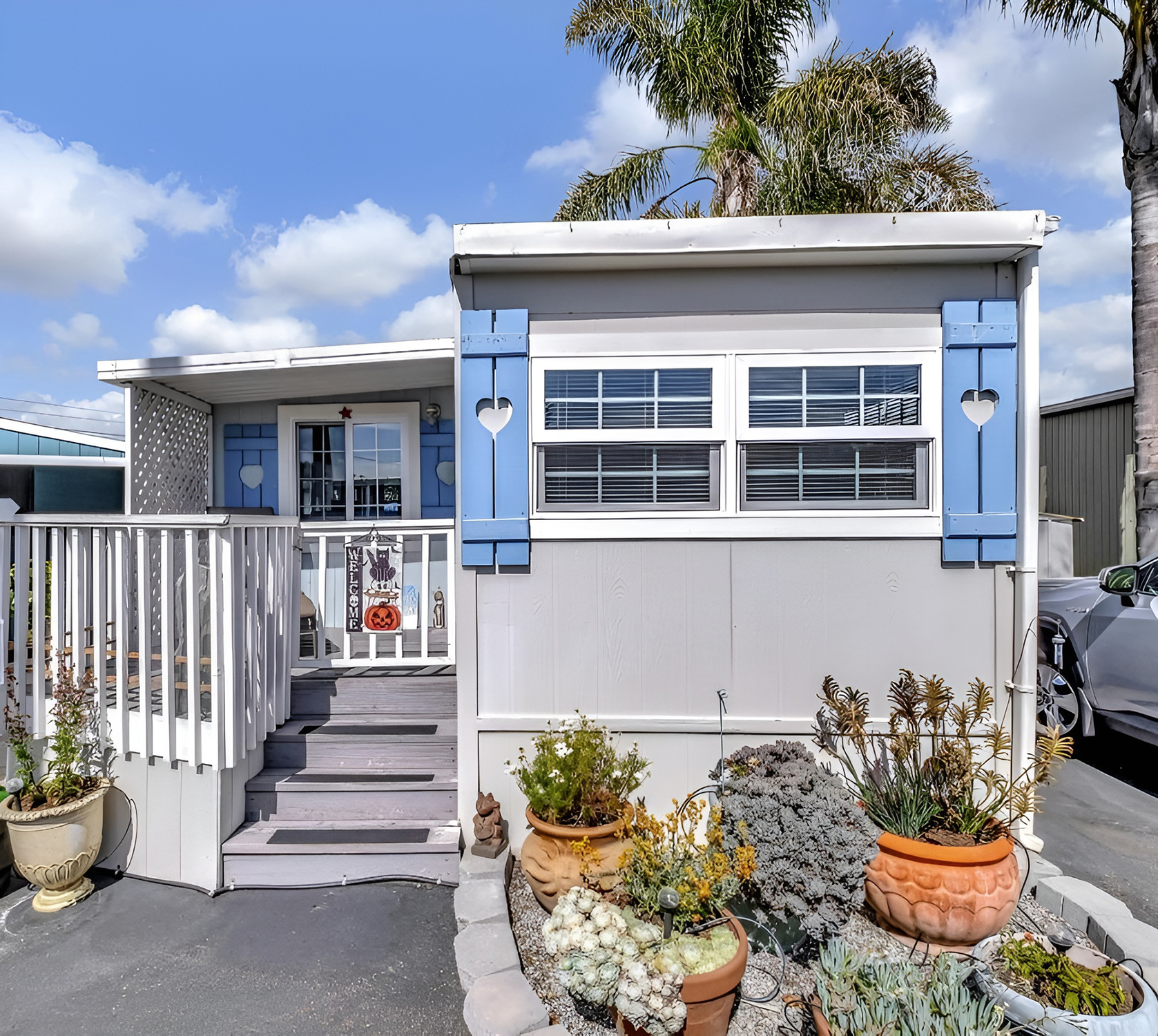 A Look Inside at The 1960 Small Single Wide Mobile Home: Inspiring Exterior & Interior Remodel