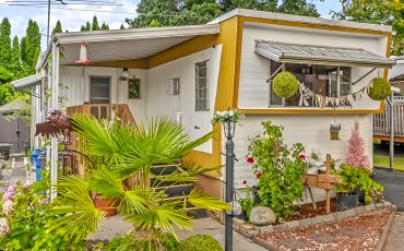 1964 Single Wide Mobile Home Remodel: Inspiring Exterior & Interior Makeover Ideas