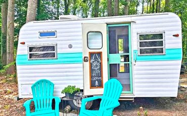 1969 Volunteer Vintage Camper Trailer Remodel
