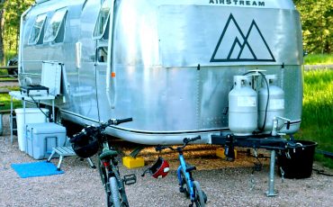 Step Inside This Stunning 1971 Airstream Overlander Remodel