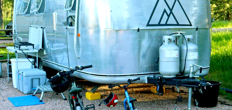 Step Inside This Stunning 1971 Airstream Overlander Remodel: Vintage Shine, Modern Comfort