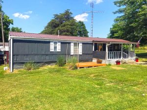 Step Inside This 1985 Single Wide Manufactured Home: Inspiring Makeover Ideas