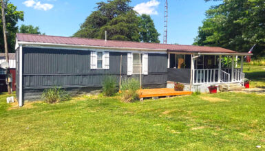 Step Inside This 1985 Single Wide Manufactured Home: Inspiring Makeover Ideas