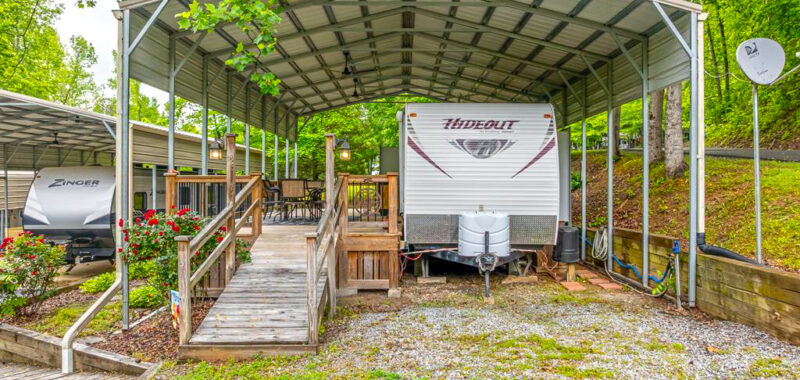 Stunning 2013 Hideout Travel Trailer: Inspiring Permanent RV Site 