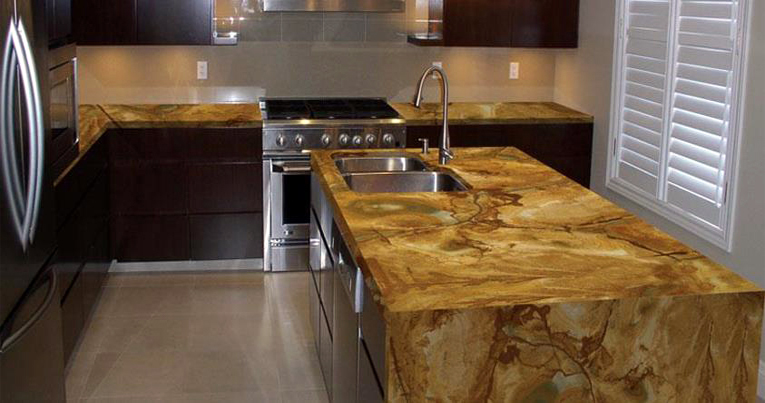 wooden-cabinets-and-granite-countertops