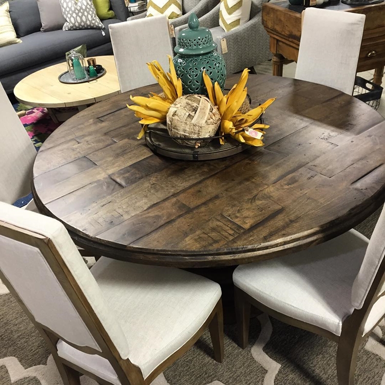 round-dining-and-kitchen-tables