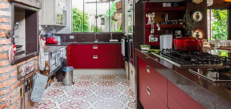 Kitchen Tile Ideas to Brighten Up Your Kitchen