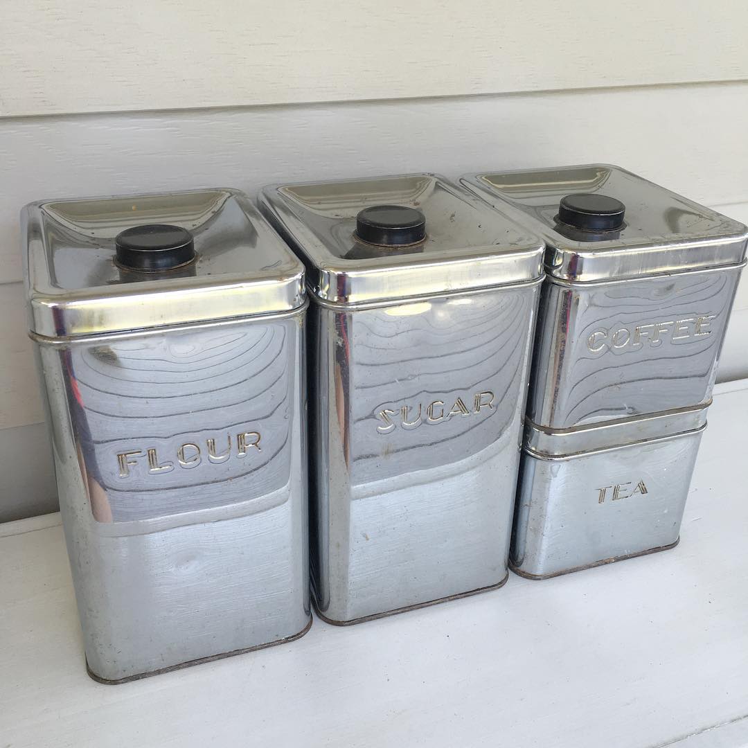 metal-canisters-for-the-kitchen