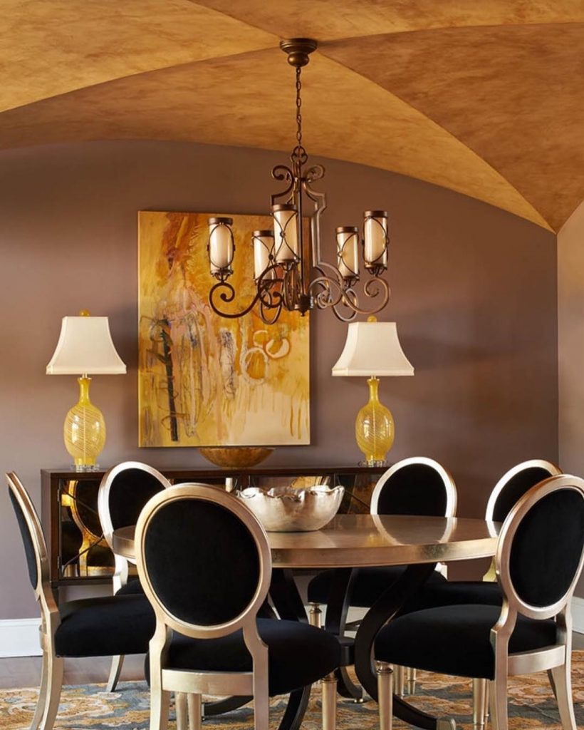 How to Choose Wall Colors for a Dining Room