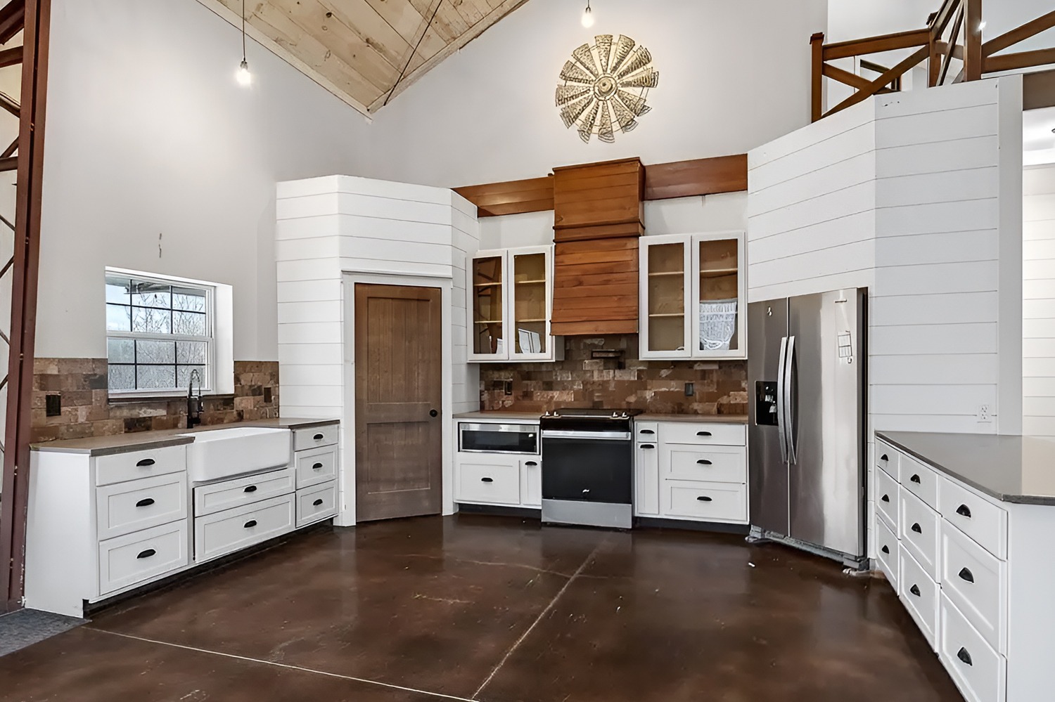 25 Barndominium Kitchen Design Ideas You Will Want to Copy