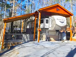 A 5th Wheel Camper Makeover with Cozy Cabin Vibes