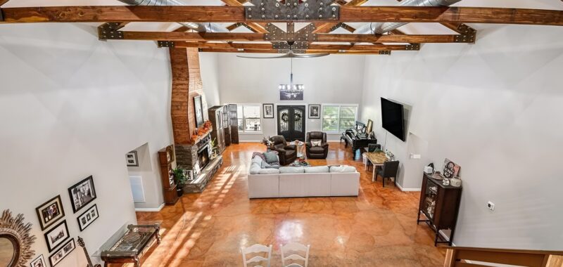 Barndominium Living Room Ideas for a Cozy Rustic Modern Home
