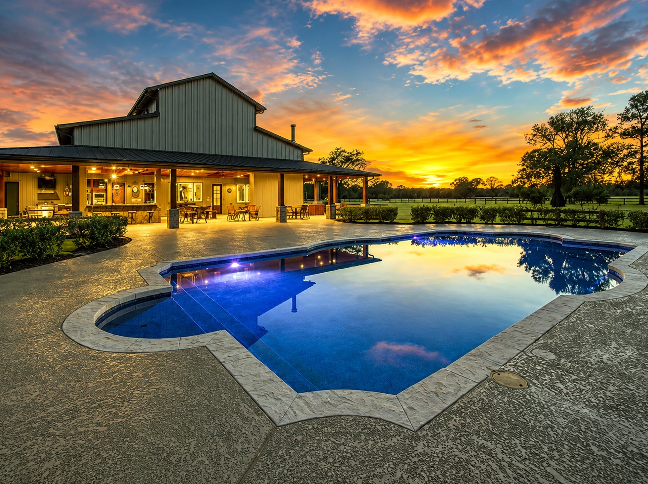 Gorgeous Barndominium Exteriors