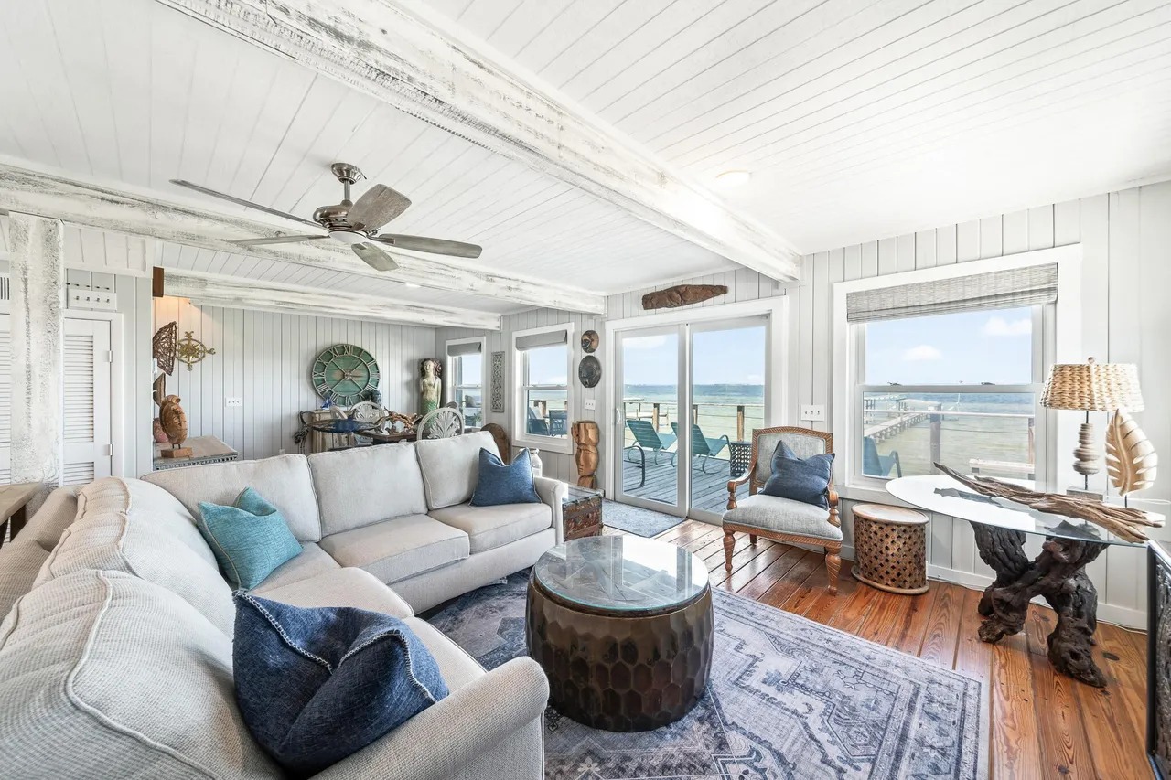 Beach House Interior Ideas: Coastal Decor Inspiration for a Relaxed, Breezy Home