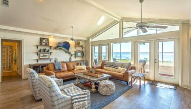 Beach House Living Room Designs That Capture Relaxed Coastal Charm