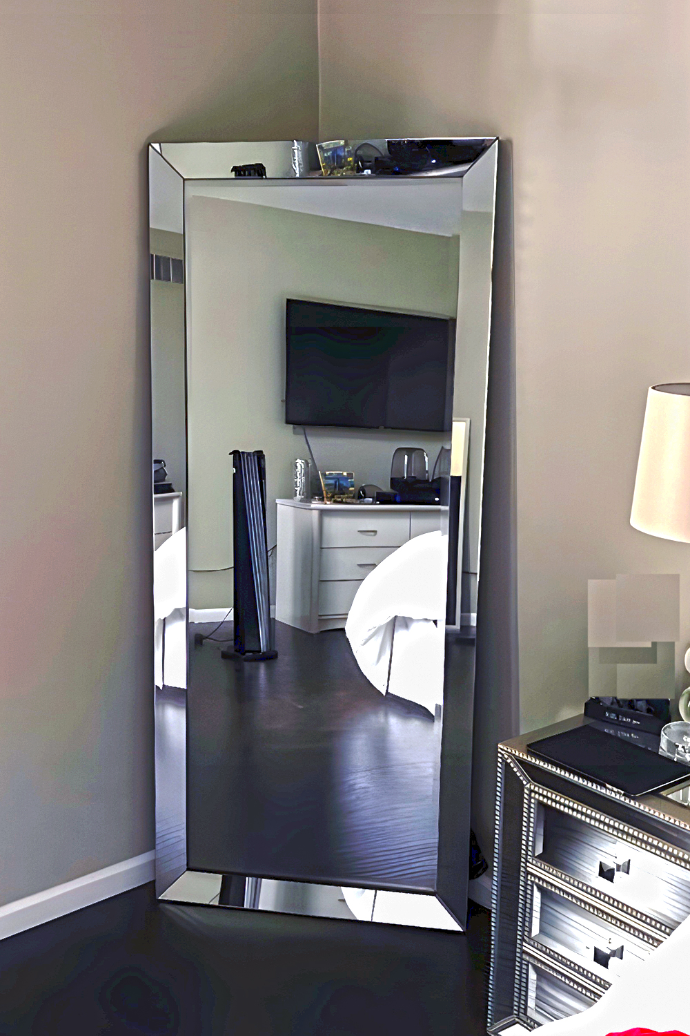 Bedroom-Contemporary Corner Mirror Panels