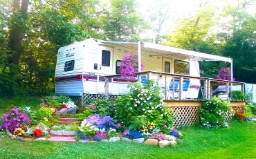 Camper Landscaping