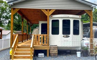 Stunning Camper Porch Design Ideas