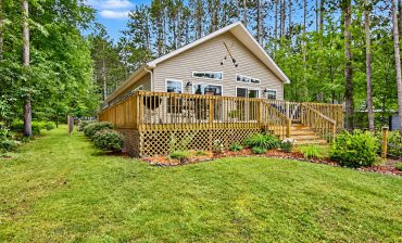 Charming Ranch-Style Cottage