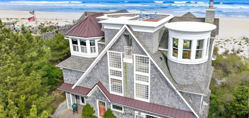 Classic-Shingle-Beach-House Design