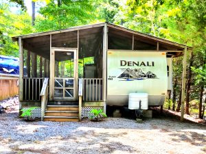 Denali Camper With Screened Porch: Inspiring RV Remodel Ideas