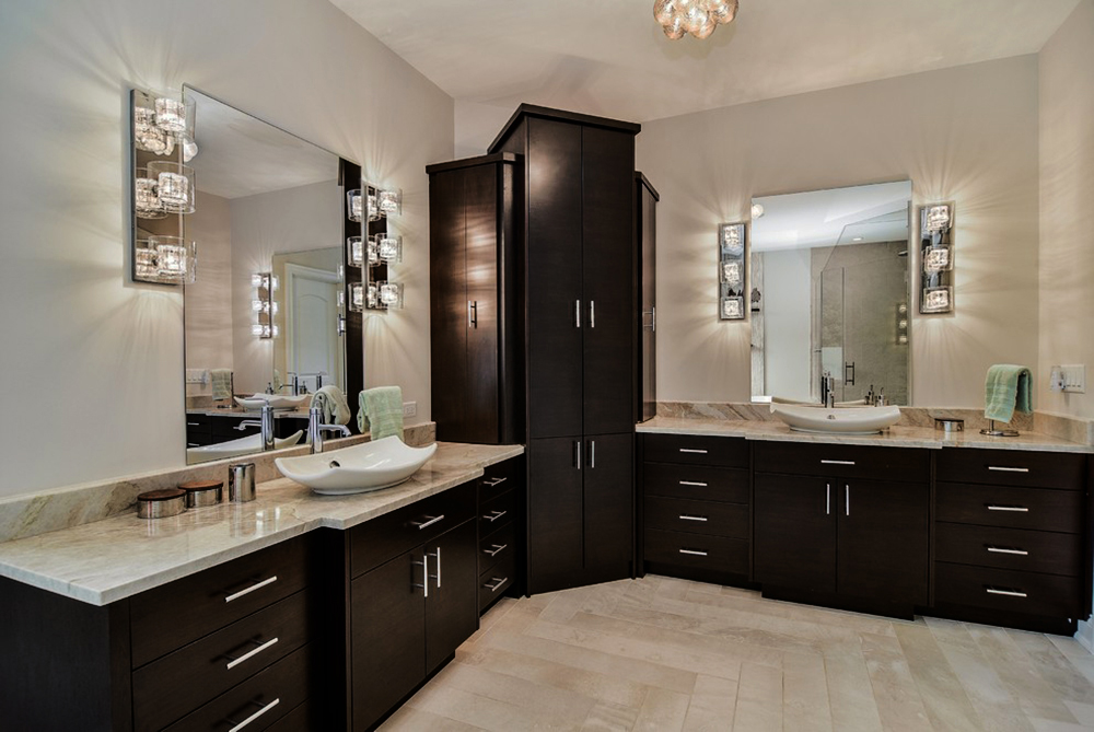 Espresso Vanity with a Luxe Shine