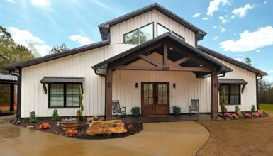 Farmhouse Barndominium Exterior