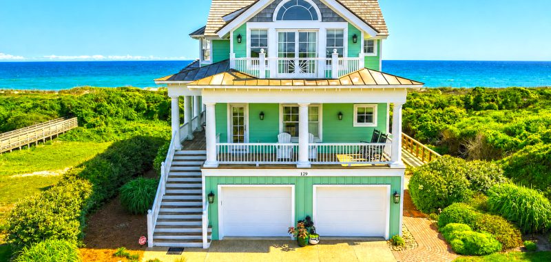 Green-Beach-House-Exterior Design