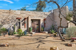 Hacienda Style Home Design: Spanish Charm for Every Room