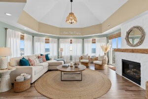 How to Decorate a Beach House Living Room in Boho Style