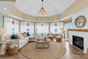 How to Decorate a Beach House Living Room in Boho Style