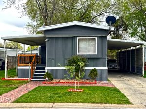 How to Make Your Mobile Home Look Like a Real House