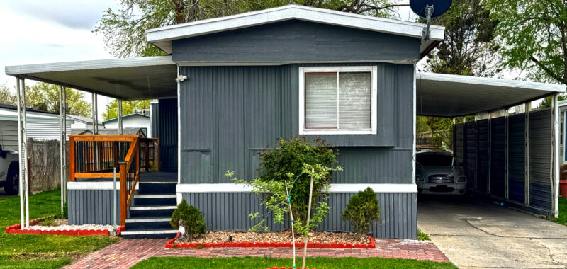 How to Make Your Mobile Home Look Like a Real House