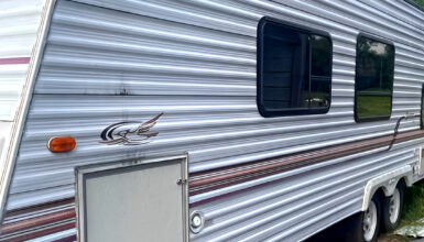 How to Pick the Best Siding for Your Travel Trailer