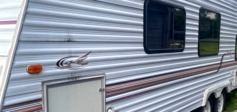 How to Pick the Best Siding for Your Travel Trailer