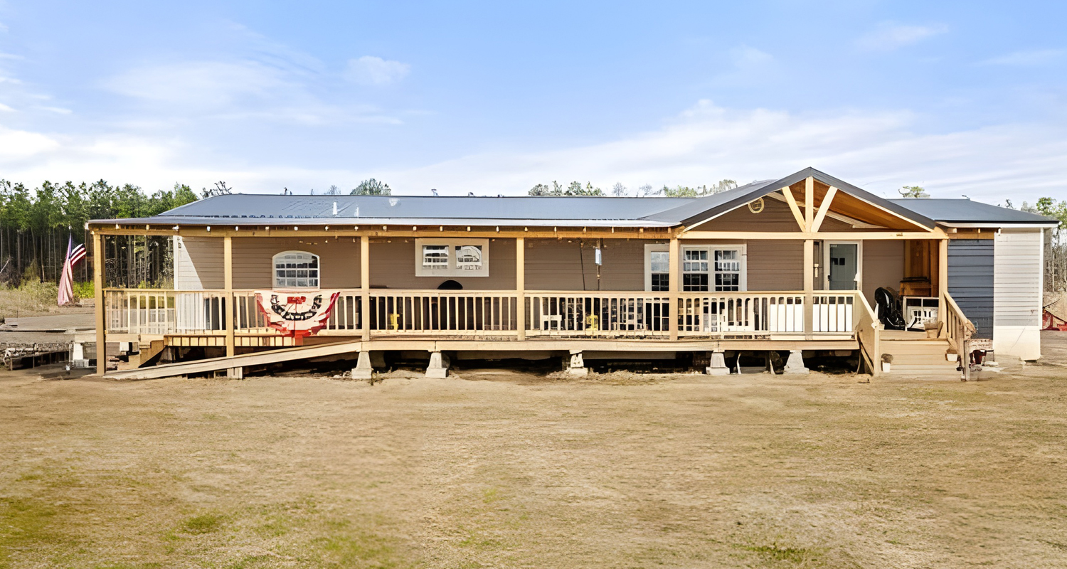 A-Look-Inside-This-Single-Wide-Mobile-Home-Makeover