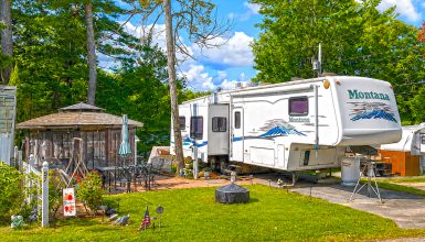 Inside a Cozy 2003 Montana Fifth Wheel