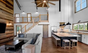 Rustic Luxury Barndominium Interior Design Ideas