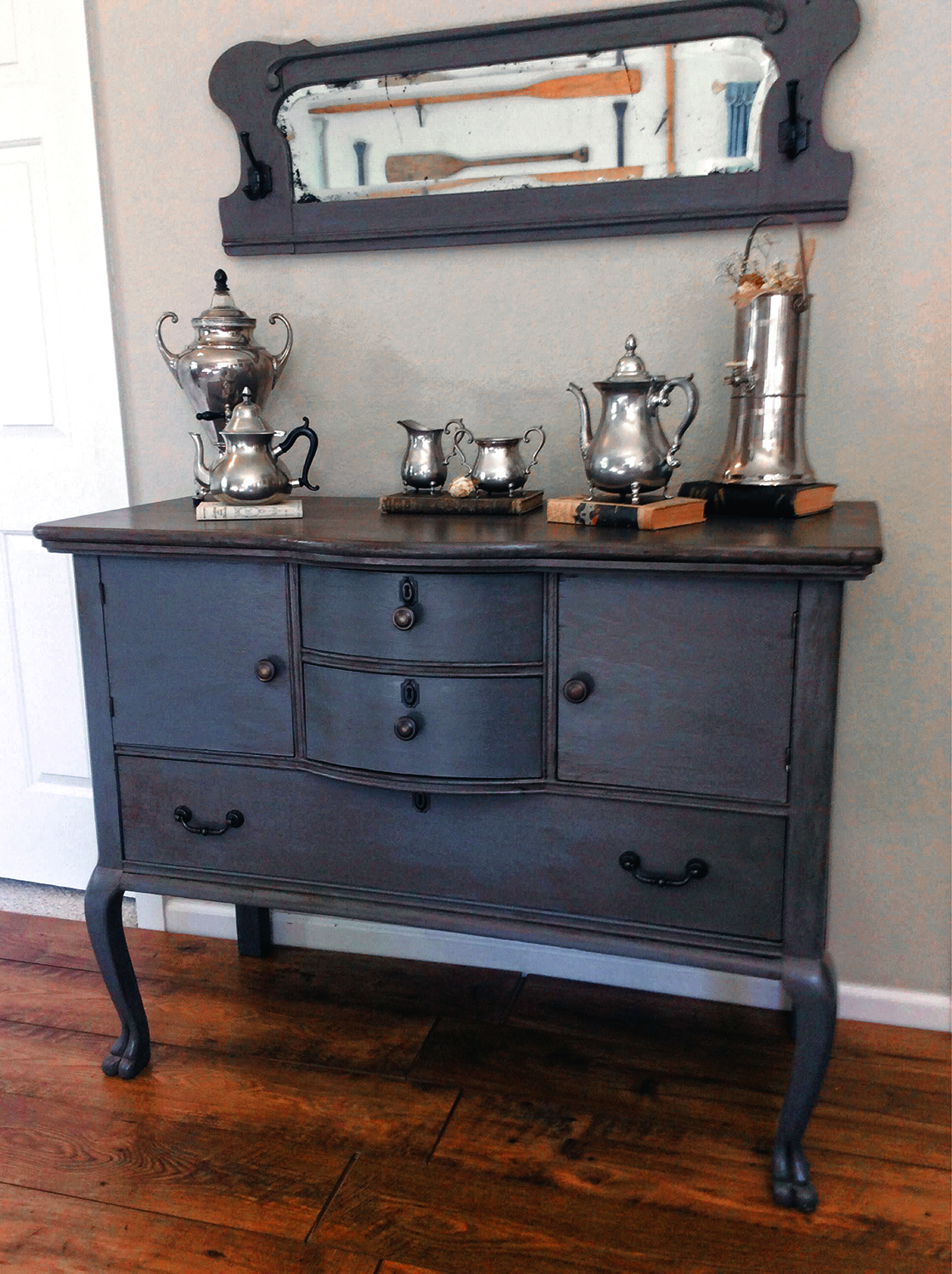 Master-Bedroom-Coffee-Station-Vintage Design