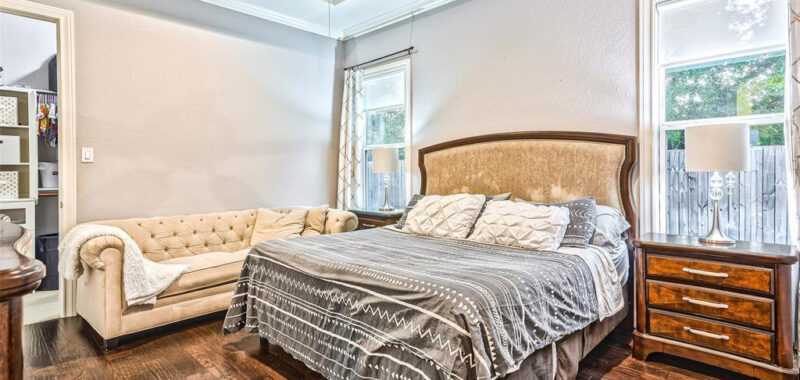 Master Bedroom Sofa Design and Decorating Ideas