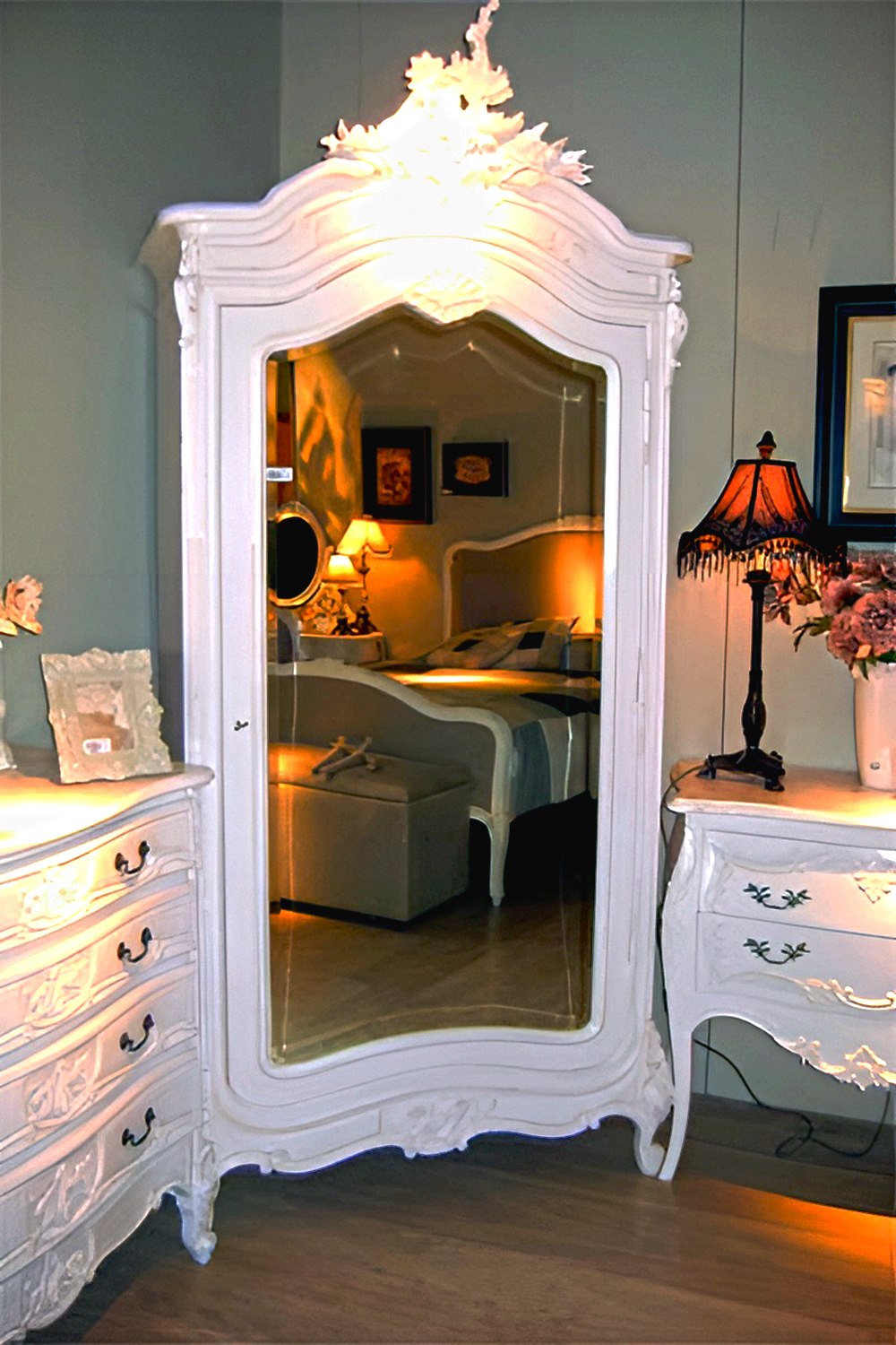 Mirrored Corner Cabinet