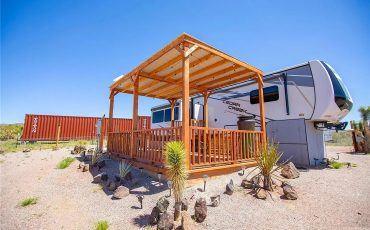 5th-Wheel-Camper-Remodel-Exterior