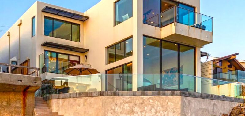 Modern-Beach-House-Design