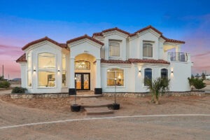 Modern Hacienda Style Home: Key Features & Design Cues for Effortless Living