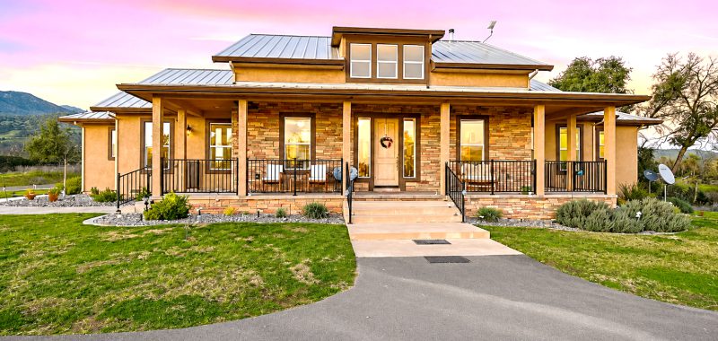 Step Inside This Stunning Modern Ranch House: Inspiring Remodel Ideas