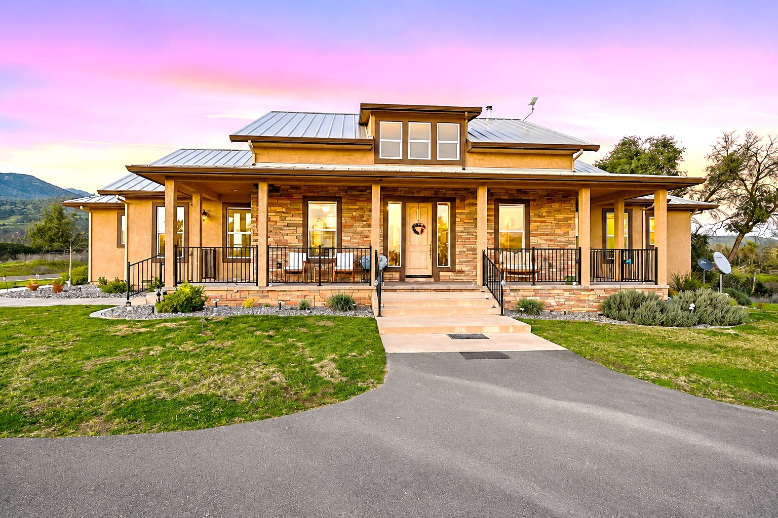 Step Inside This Stunning Modern Ranch House: Inspiring Remodel Ideas