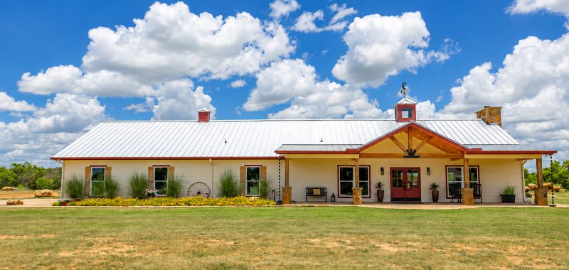 Modern Ranch House With Rustic Country Charm