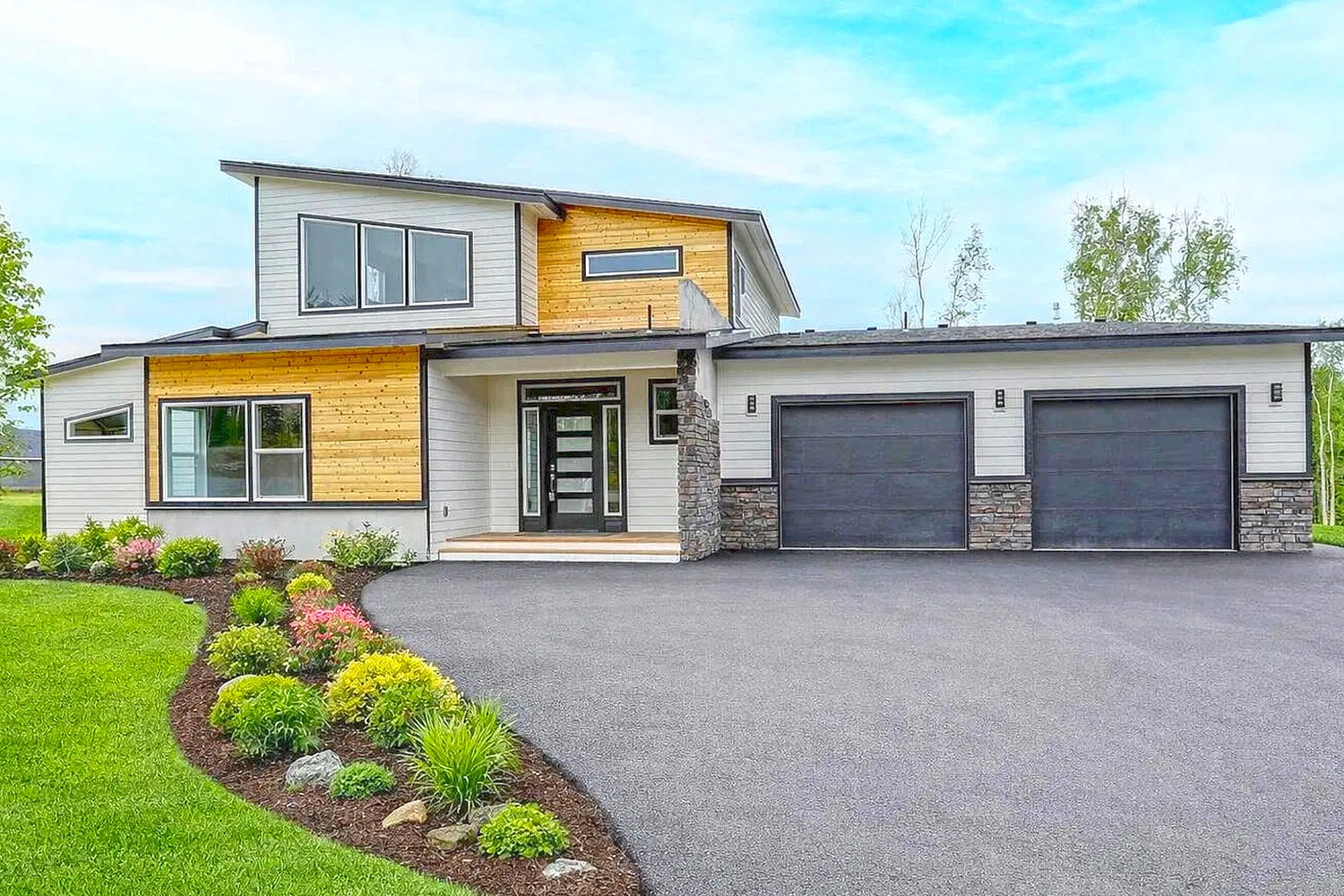 15 Ranch House Garage Ideas to Boost Curb Appeal