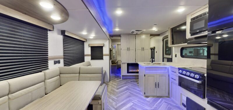 21 Motorhome Interior Ideas for Class A Coaches and Compact Campervans