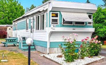 Inspiring Old Single Wide Mobile Home Exteriors